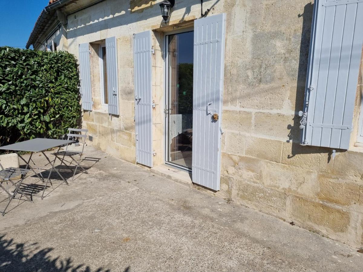 Apartamento La Maison Des Vignes Saint Emilion Habitación foto